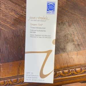 Tinted moisturizer